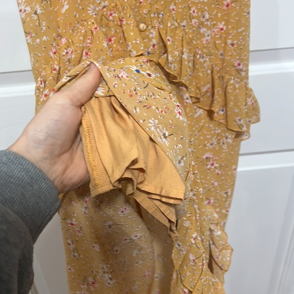 LUSH Ruffled Maxi Dress - Picture 5 of 9
